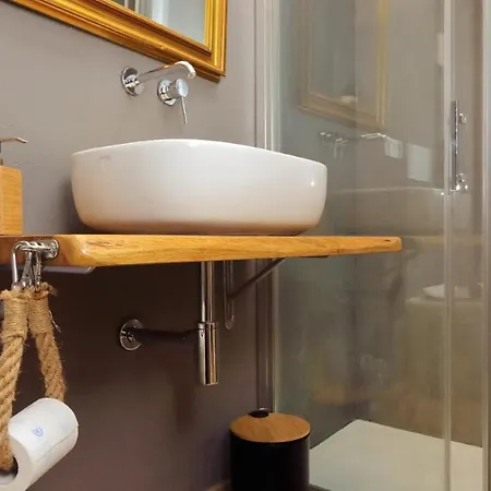 Casina Degli Eroi * Róma