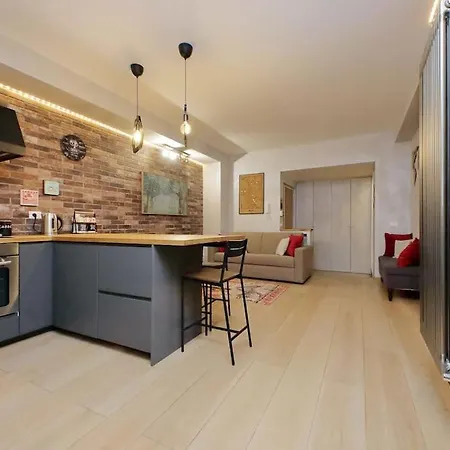 Casina Degli Eroi * Róma